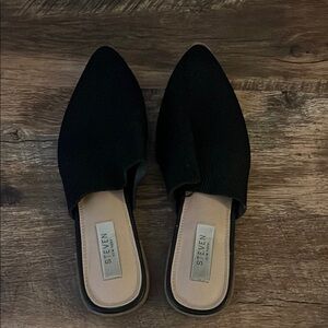Seven7 Black Mules Pointed Toe Slip-On